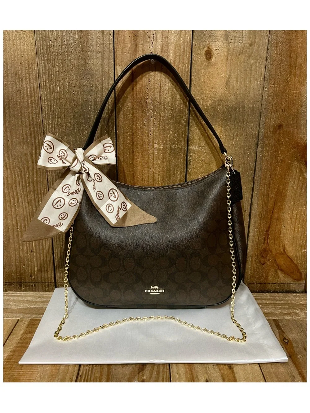 Coach. 5 Piece. Signature Zip Bag & Free Wallet, Glasses/Case, Scarf & Dust Bag. - Picture 5 of 16
